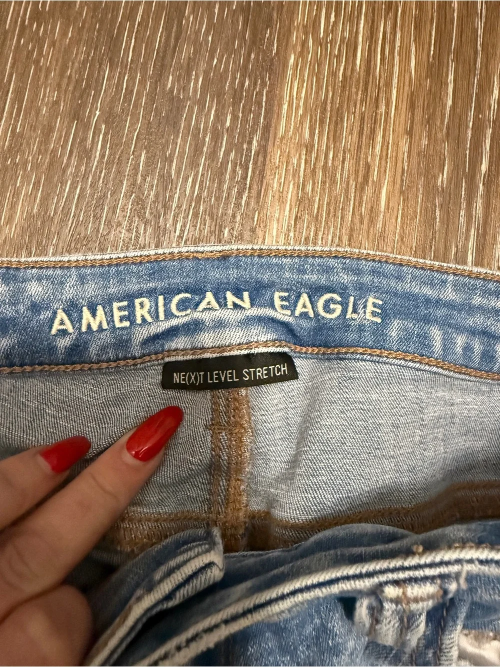 American Eagle Outfitters Light Blue Distressed Skinny Jeans - Picture 4 of 6